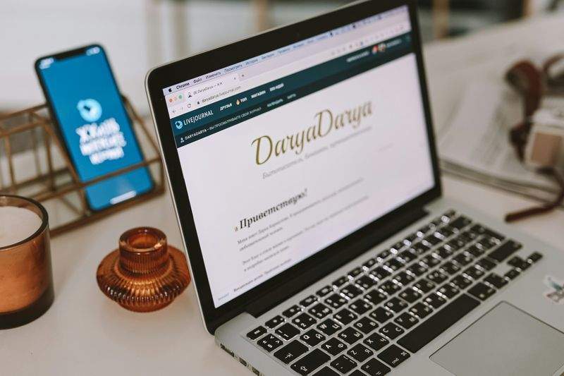 ウェブサイト開発